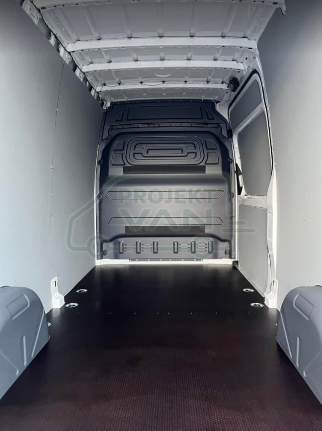 Okładziny boczne z plastiku ABS – VW Crafter L4H3 4490 Brygadówka — widok 3