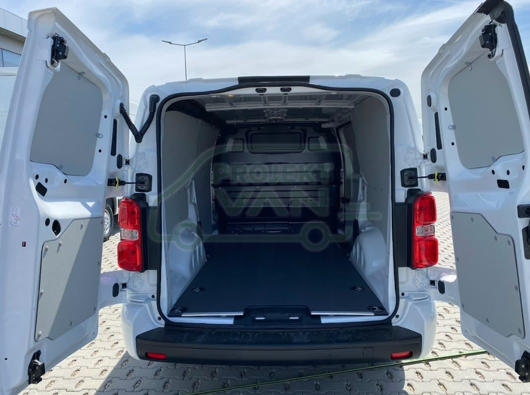 Okładziny boczne z plastiku ABS – VW Crafter L4H3 4490 Brygadówka — widok 4