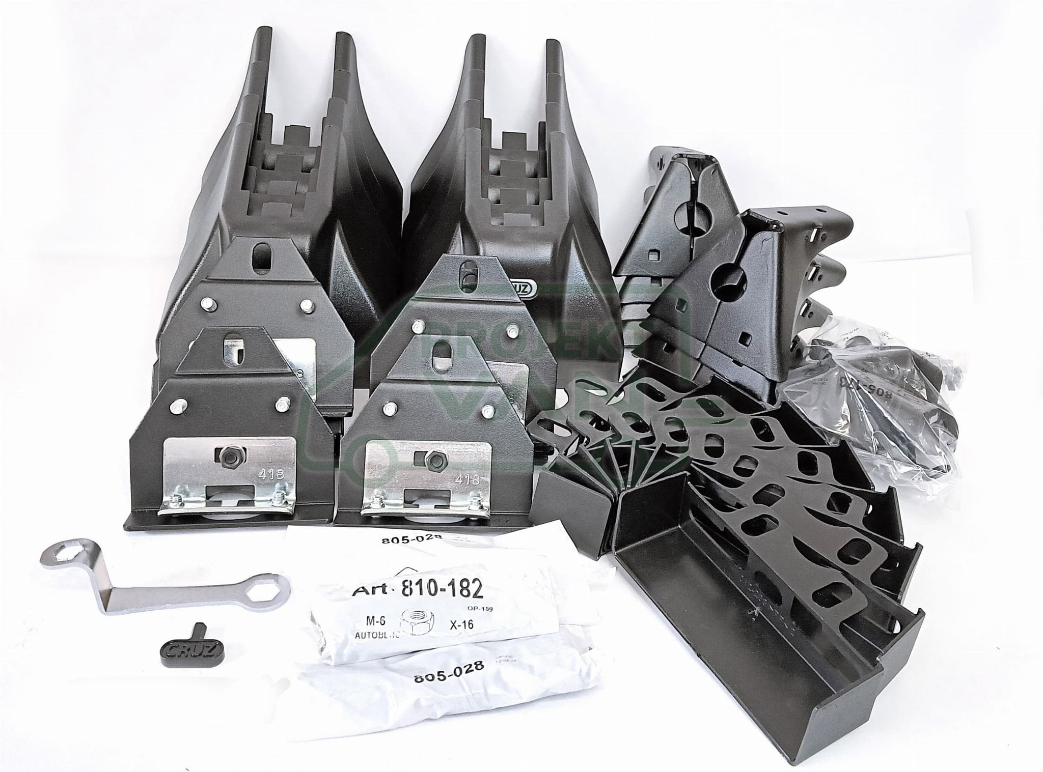 Aluminiowa platforma dachowa Citroen Jumper / Fiat Ducato / Peugeot Boxer L3H2 ( 06-14, 14- ) / Opel Movano IV ( 21- ) i Toyota ProAce MAX ( 24- ) L3H2 CRUZ EVO RACK ALU A37-158 — widok 3