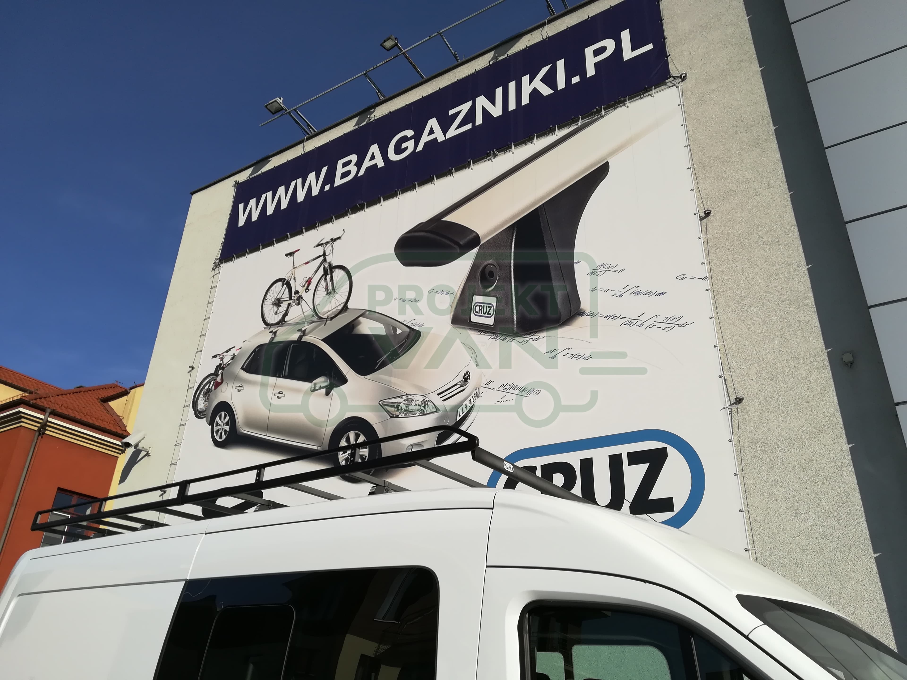 Platforma dachowa Mercedes SPRINTER ( 06-18, 18- ) VW CRAFTER 06-17 L2H2 CRUZ EVO E34-158 — widok 4