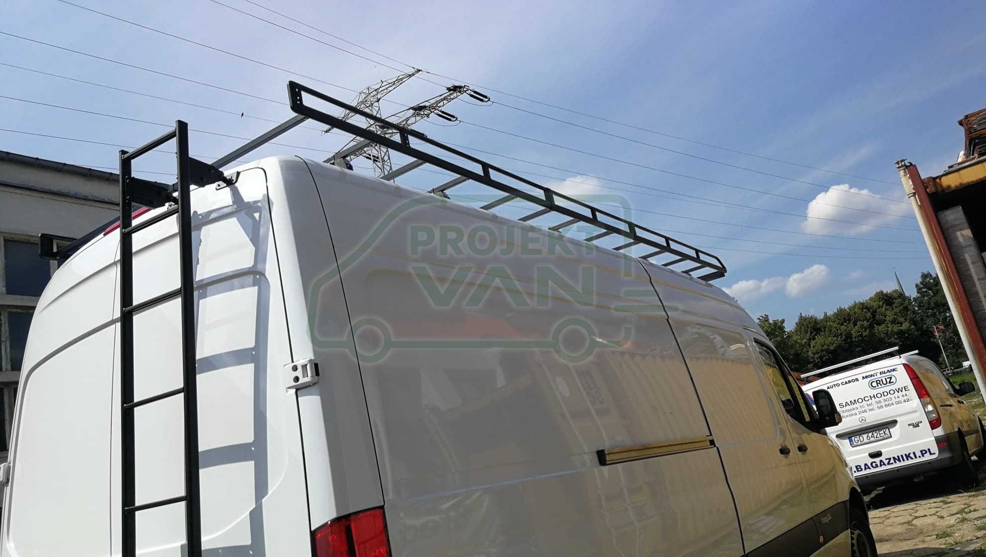 Platforma dachowa MAN TGE i VW Crafter II ( 17- ) L4H3 CRUZ EVO E44-158 — widok 2