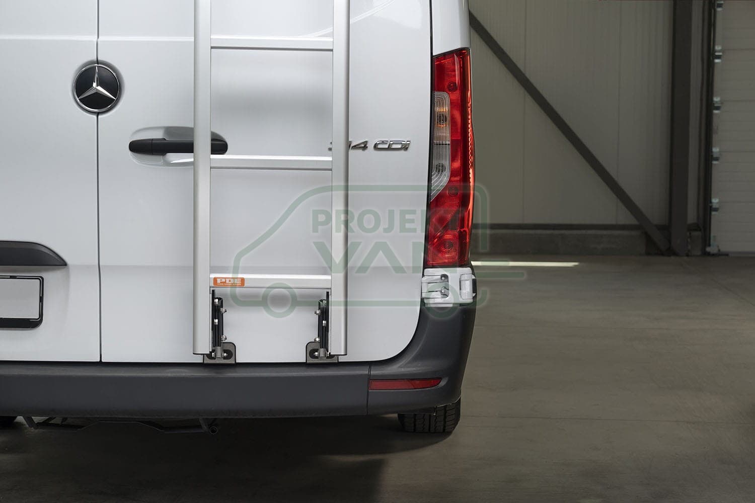 Aluminiowa drabinka na tylne drzwi Citroen Jumper Fiat Ducato Peugeot Boxer ( 16-14 i 14- ) Opel Movano IV ( 21- ) L1H1 i L2H1 — widok 3
