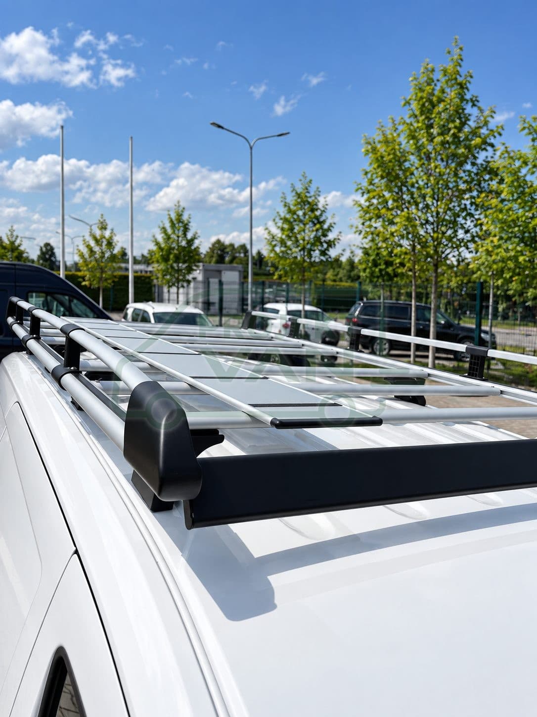 Platforma dachowa aluminiowa