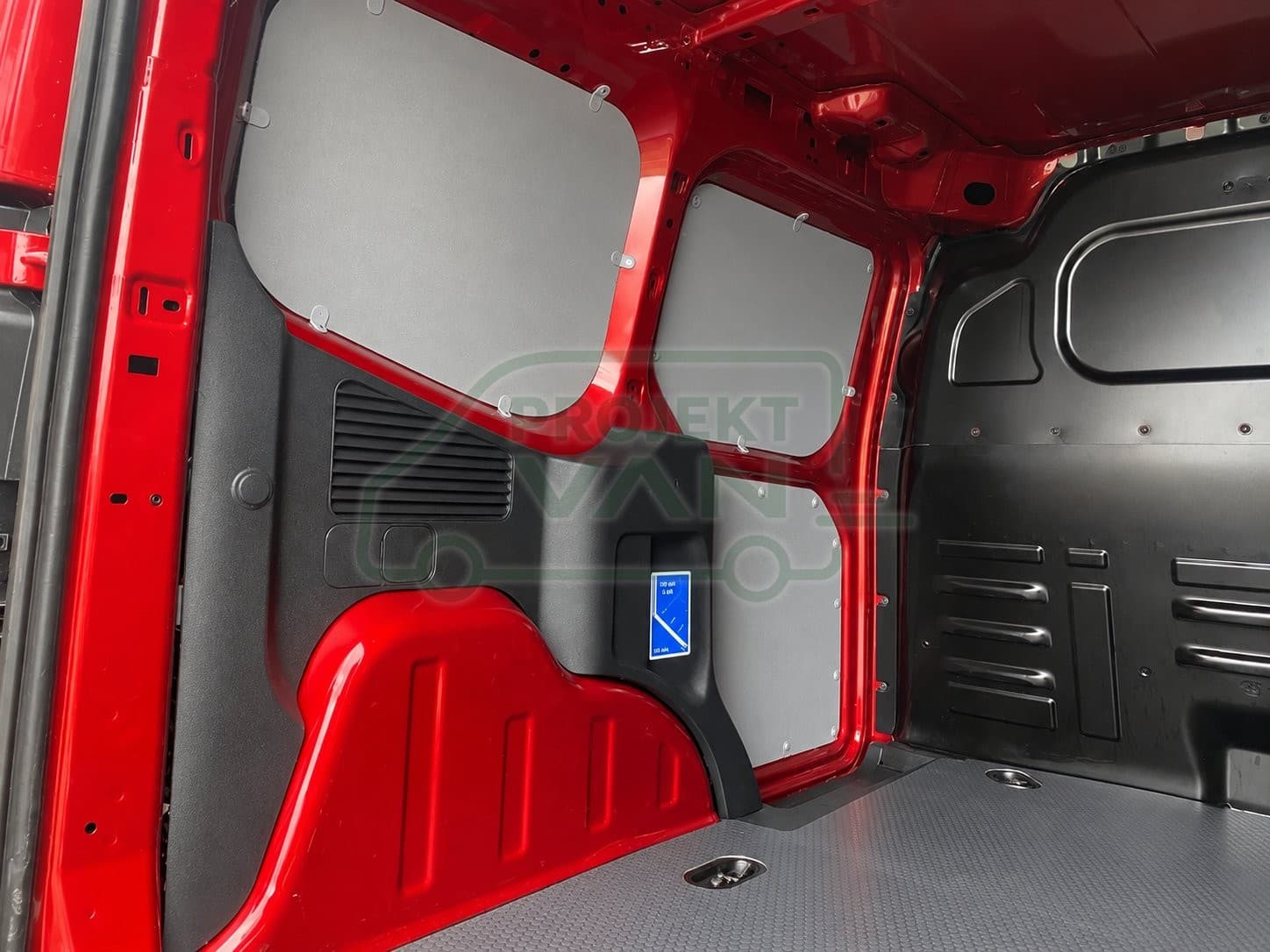 Podłoga ze sklejki z warstwą antypoślizgową – Szara – Ford Courier L1 — widok 3
