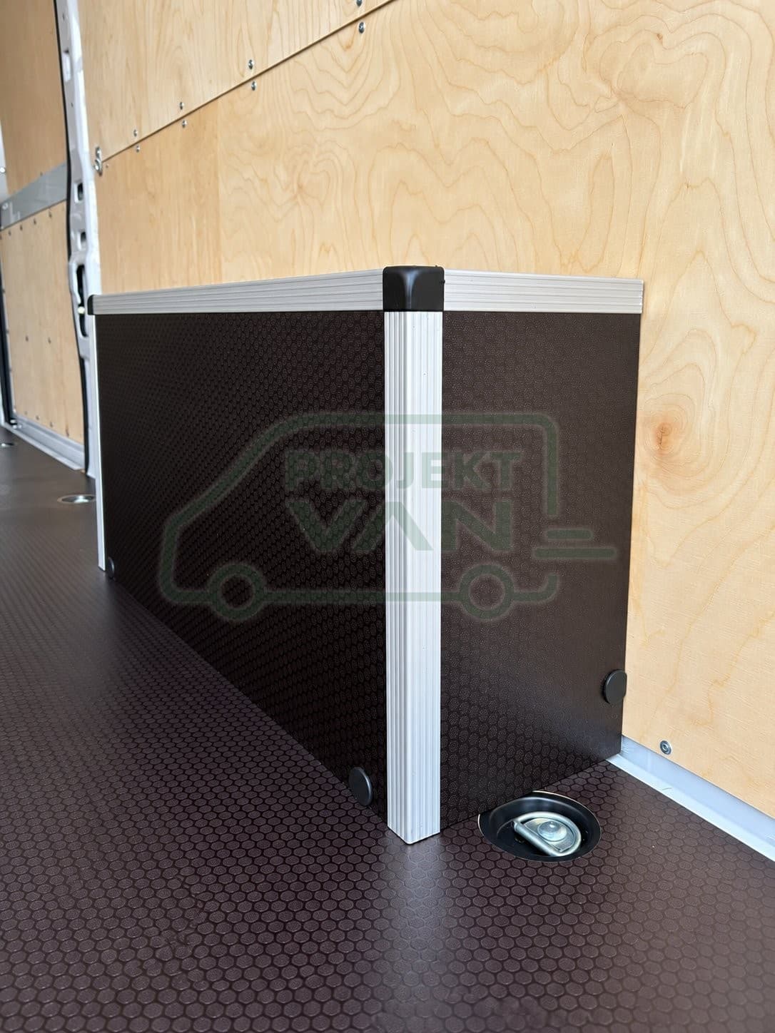 Osłony nadkoli ze sklejki PlyBOX brązowej – Ford Transit Custom L1 — widok 4