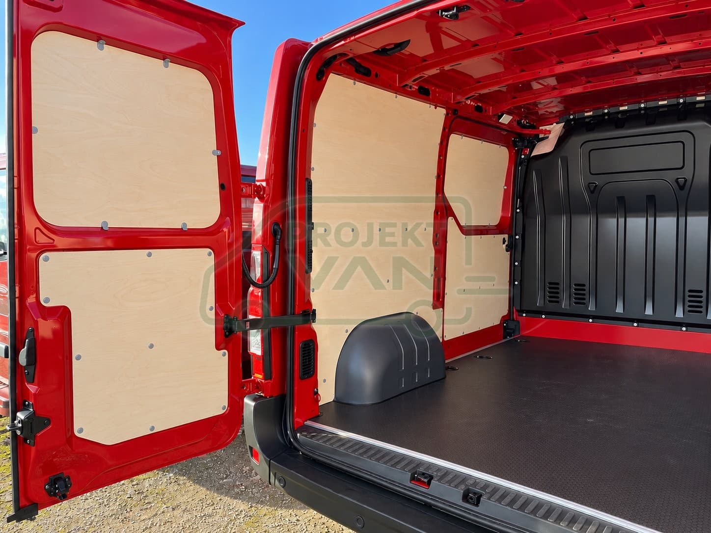 Okładziny boczne ze sklejki brzozowej surowej – Renault Master L1H1 3182 — widok 3