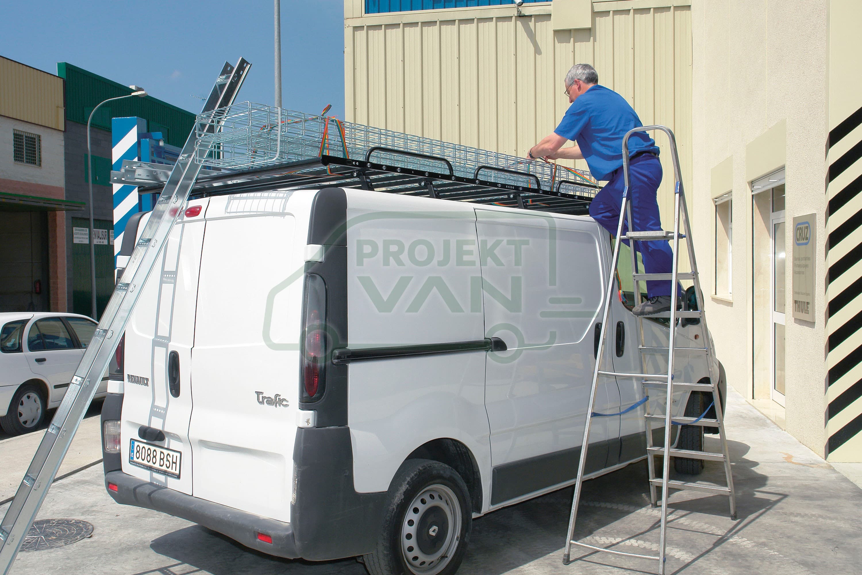 Platforma bagażowa Opel Vivaro II i Renault Trafic III 14- / Fiat Talento i Nissan NV300 L1H1 CRUZ EVO 26-158 — widok 4