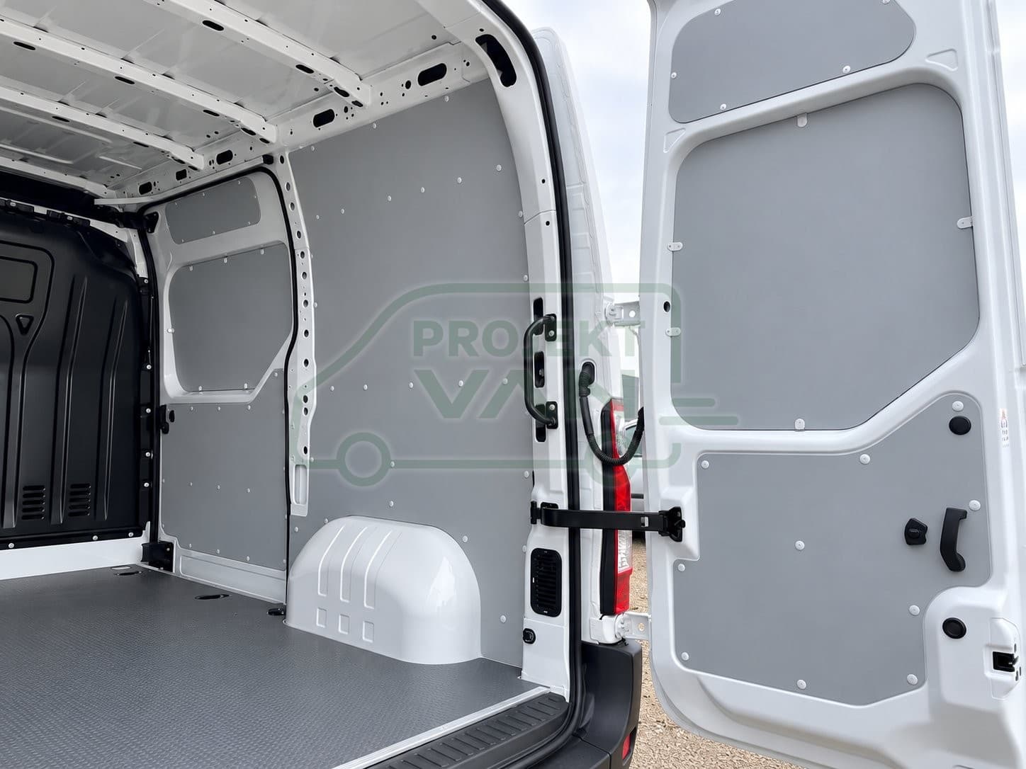 Okładziny boczne z plastiku ABS – Renault Master L1H2 3182 — widok 4