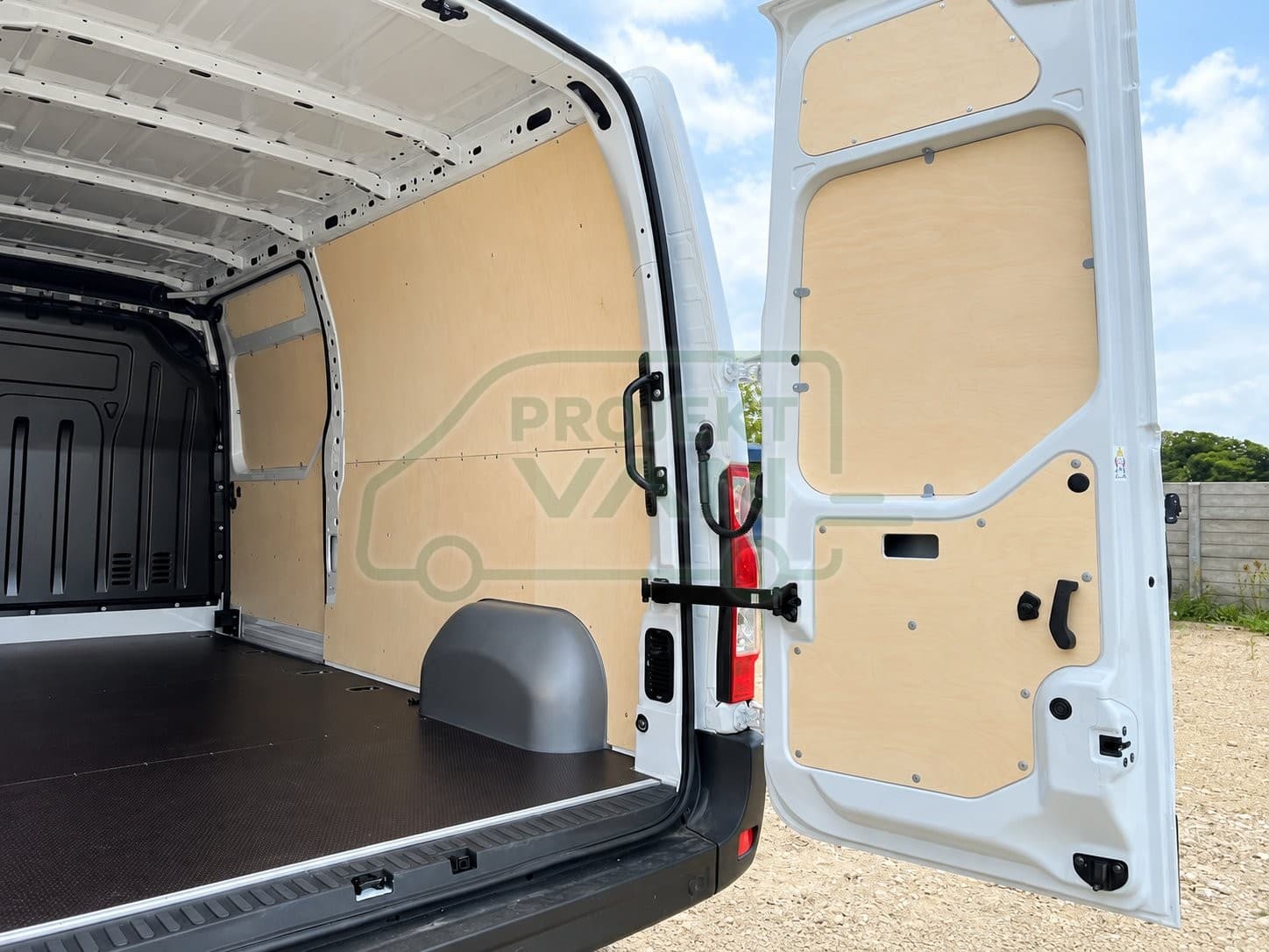 Podłoga ze sklejki z warstwą antypoślizgową – Brązowa – Renault Master L3H2 4332 — widok 4