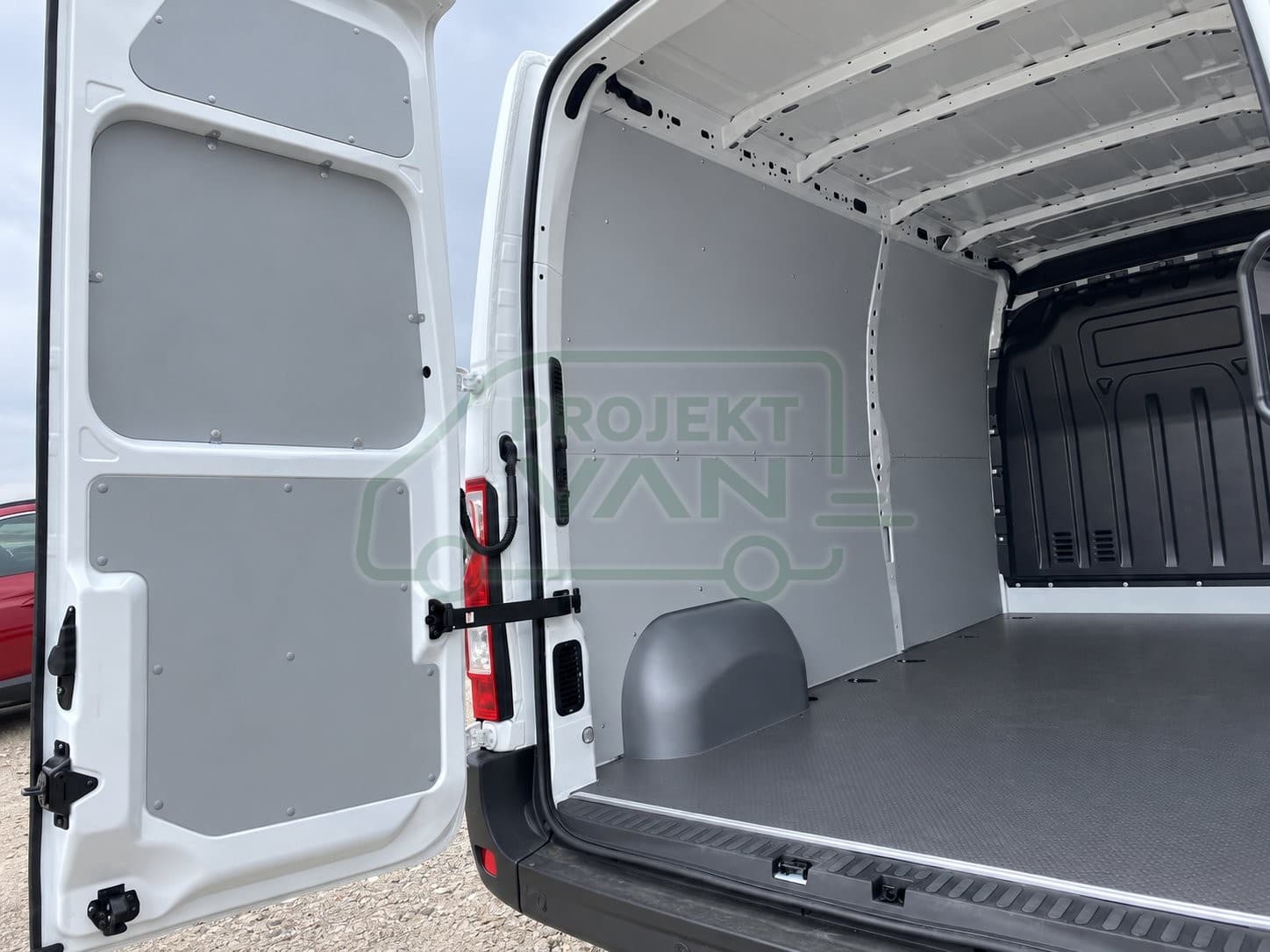 Okładziny boczne z plastiku ABS – Renault Master L3H2 4332 — widok 3