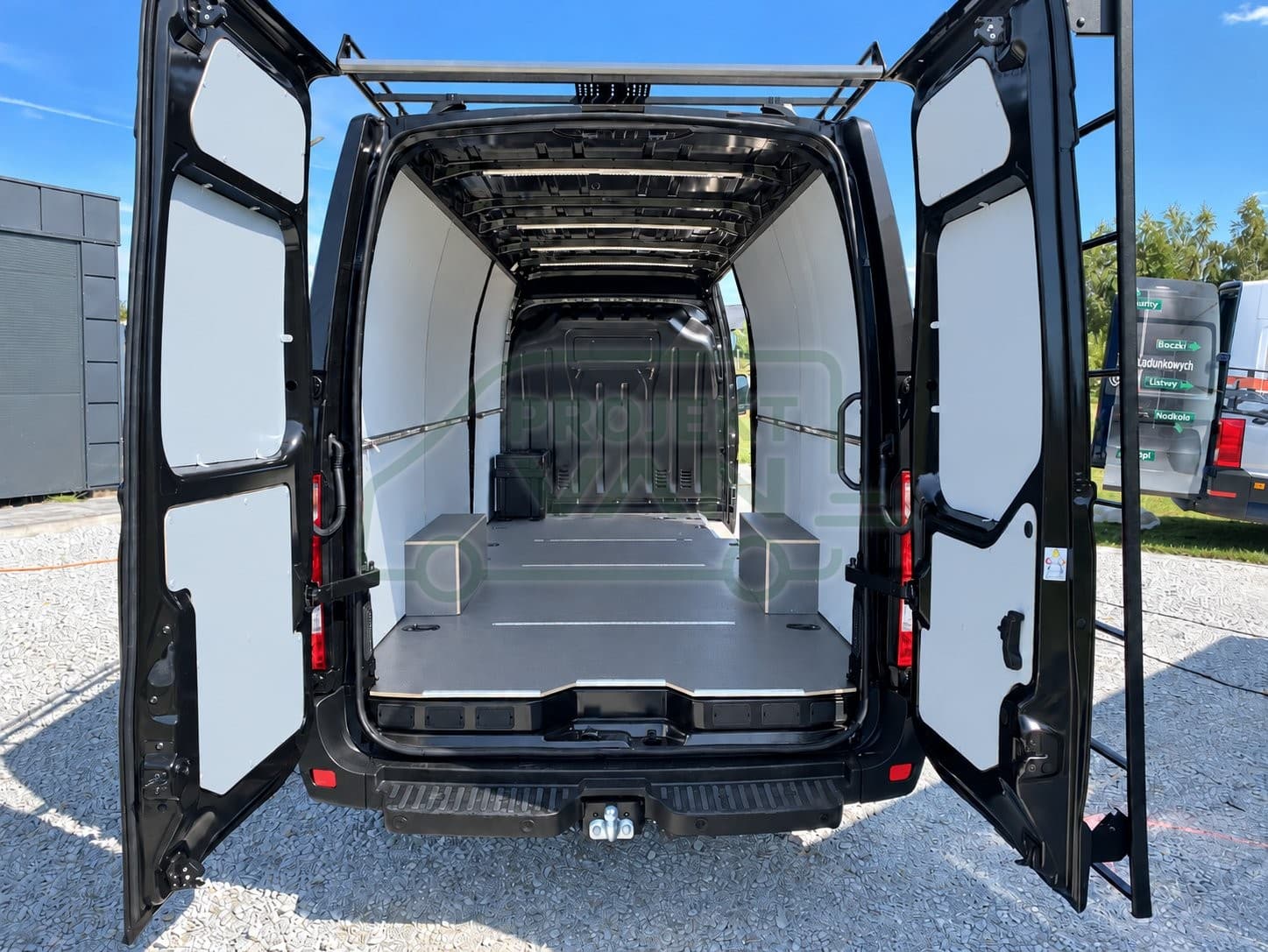 Okładziny boczne z plastiku ABS – Renault Master L4H2 4332 — widok 3