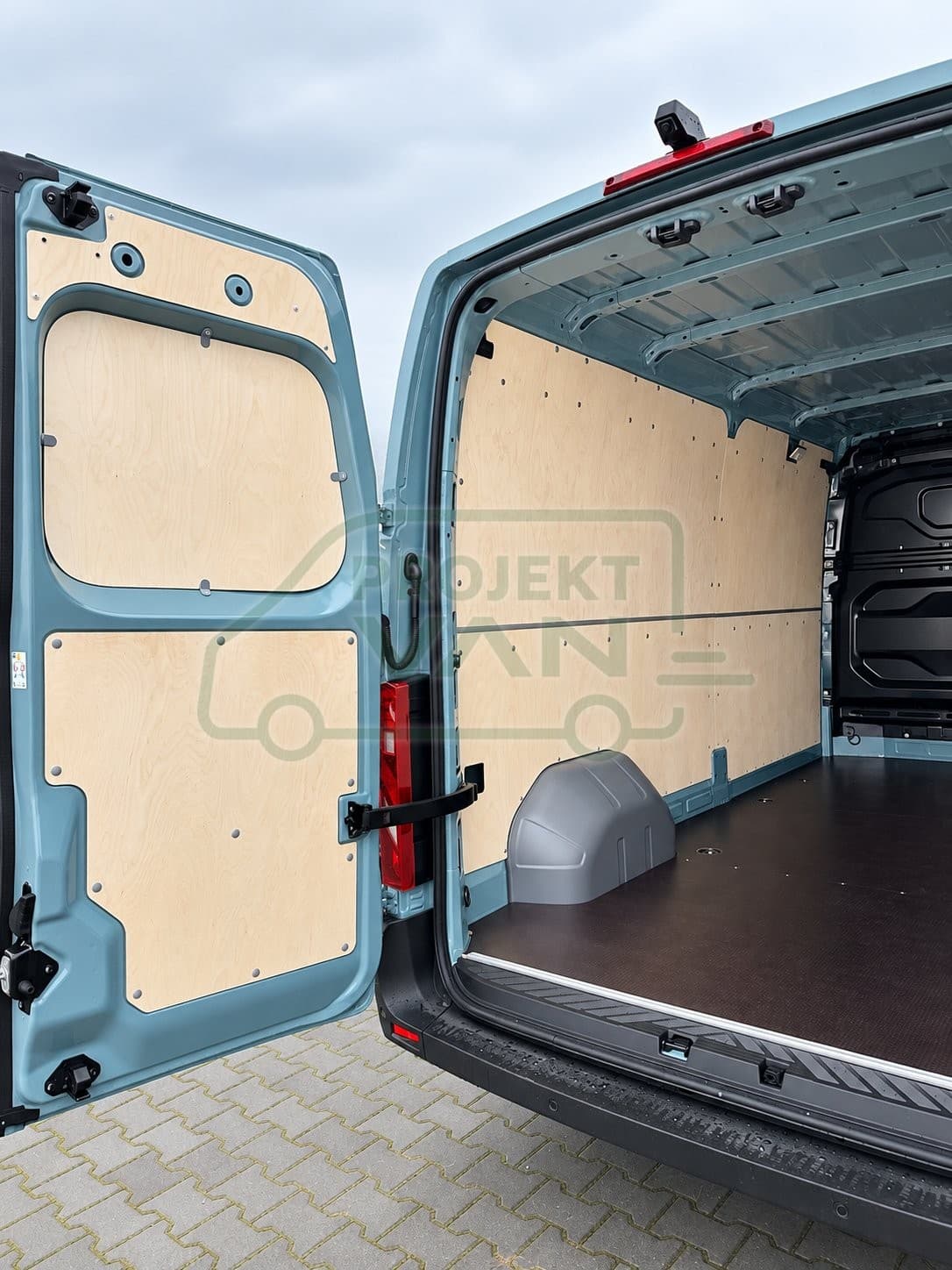 Podłoga ze sklejki z warstwą antypoślizgową – Brązowa – Renault Master XDD L2H2 3583 — widok 3