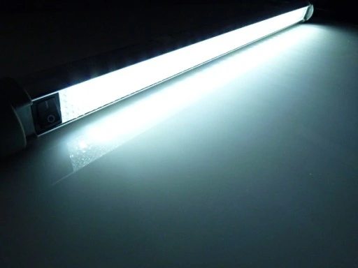 Lampa-LED-30-super-flux-obrotowa-z-wl-12v-24v-47cm-Numer-katalogowy-czesci-RSLED-30-LED-47-cm-z-wl
